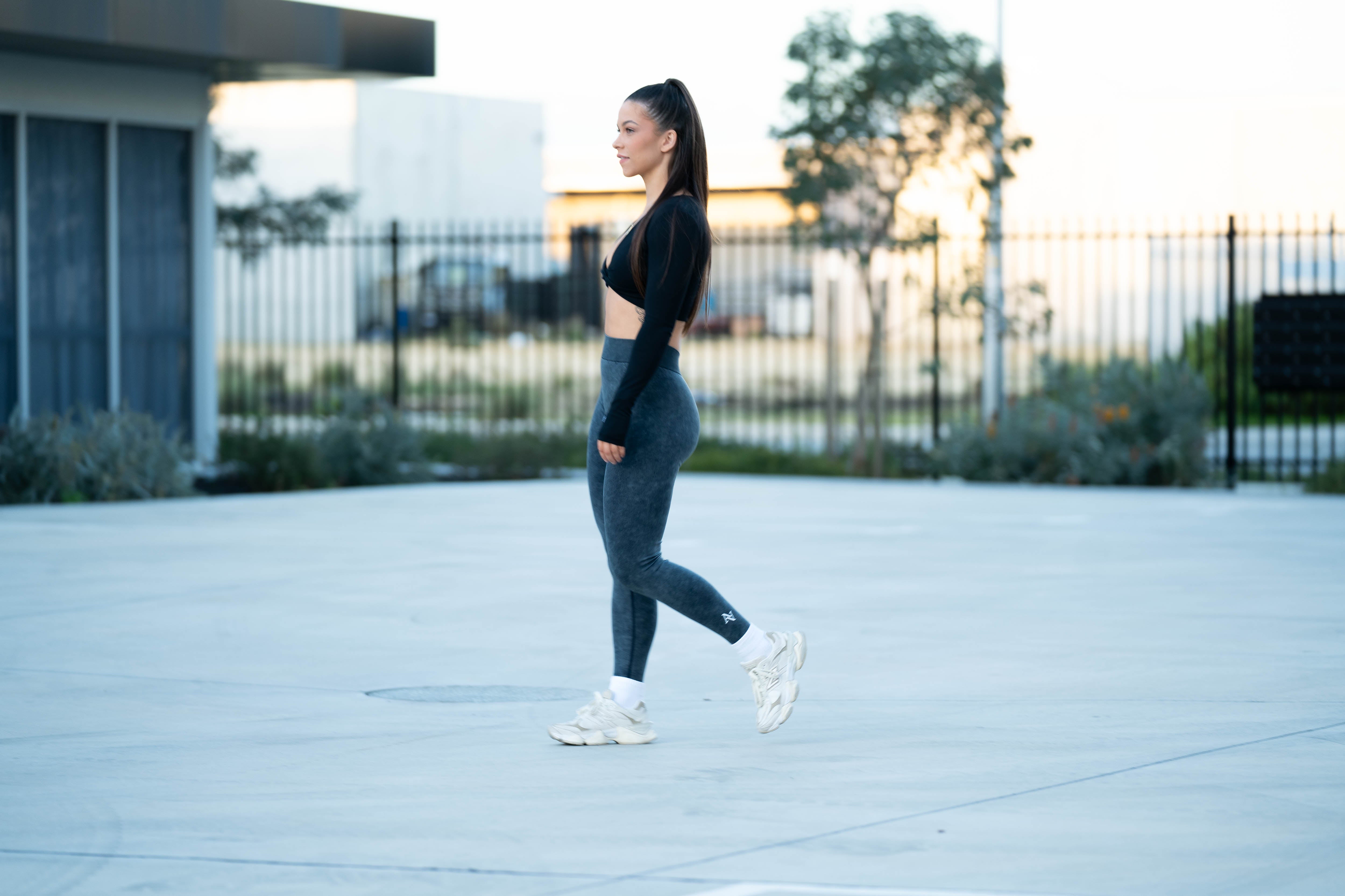 Stonewash V-Back Leggings - Charcoal